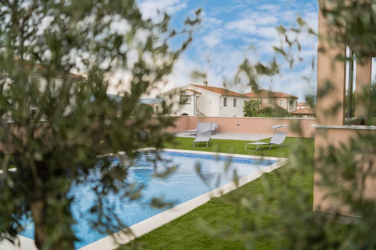 Apartmani Villa Ruby Linardići Extérieur photo